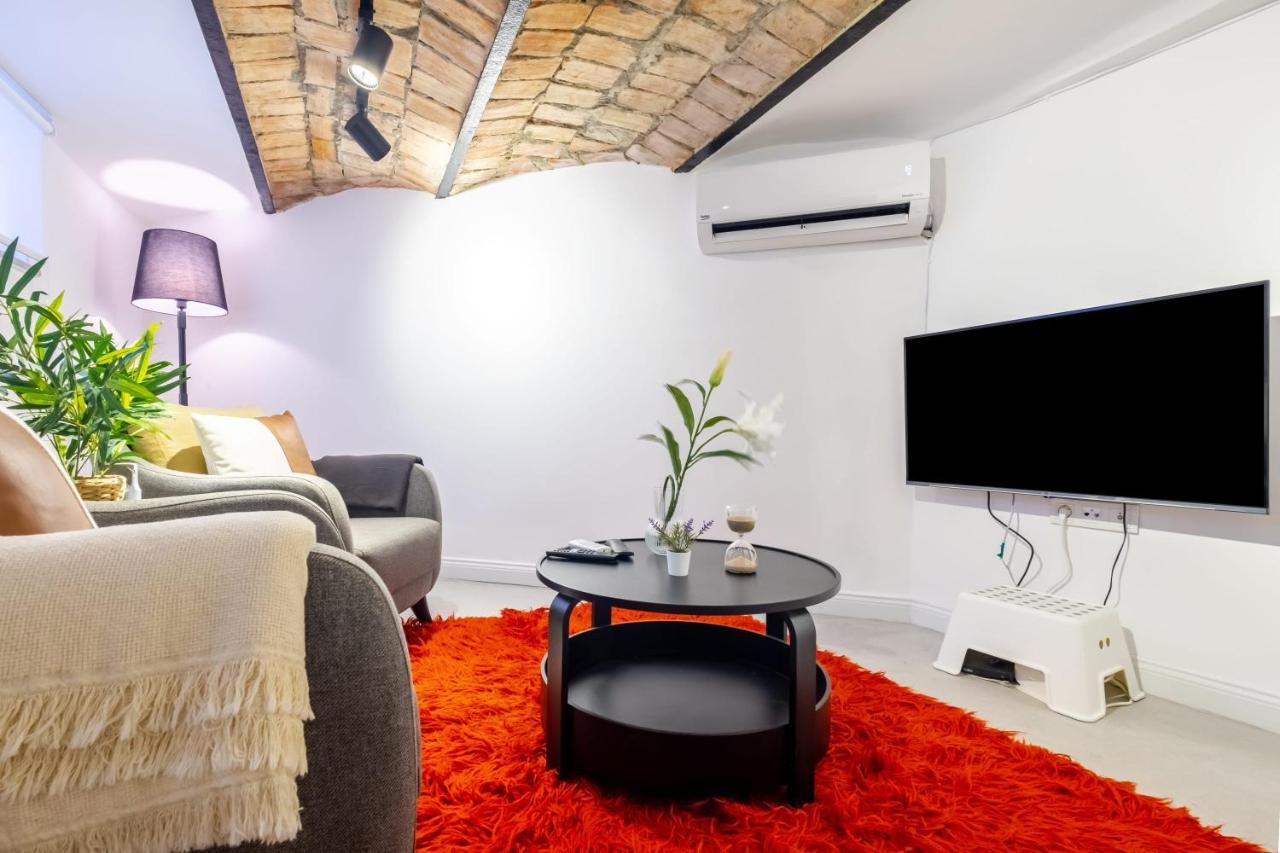 Apartament Vibrant Flat 5 Minutes Walk To Istiklal In Beyoglu Stambuł Zewnętrze zdjęcie